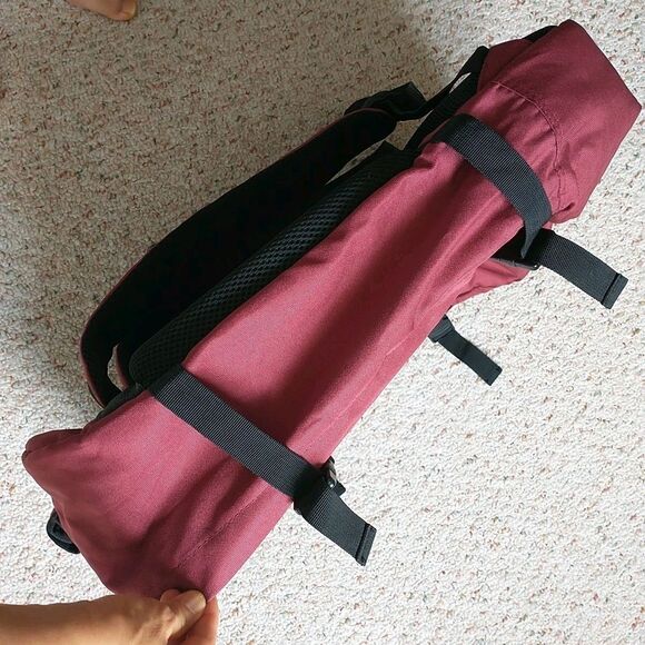 Cabin Max Metz ~30L Hand Luggage Backpack Red Burgundy 50x37x17 cm - Picture 5 of 11